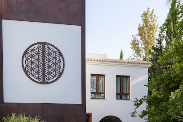 Ad Hoc Vitae Retreats & Health