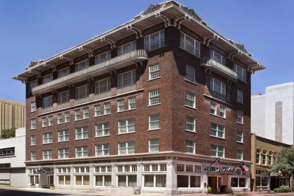 The Ashton Hotel