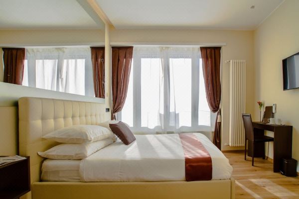 Aiello Rooms San Babila