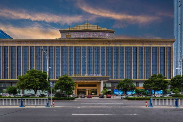 Grand Pacific Hotel
