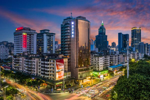Shibei Hotel (Foshan Lingnan Xintiandi Zumiao Subway Station)