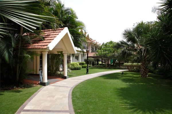 Palm Meadows Resort