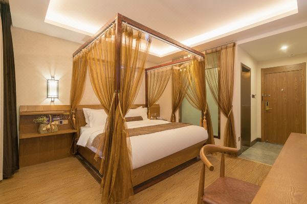 Tongcheng VR Inn (Xishuangbanna Poshui Square)
