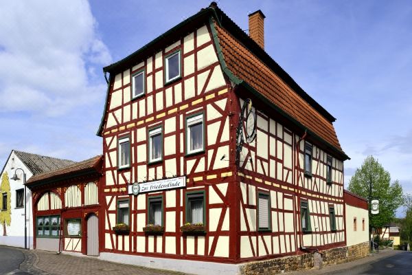 Zur Friedenslinde