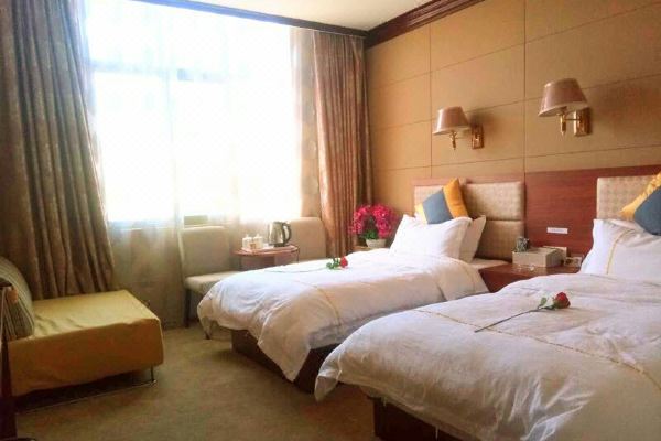 Xiangyunduoduo Business Hotel