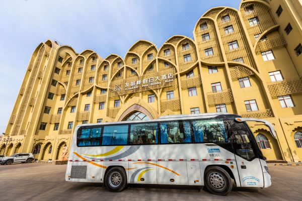 Friendship Peak Holiday Hotel