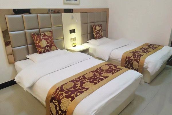 Danfeng Shengyi Hotel