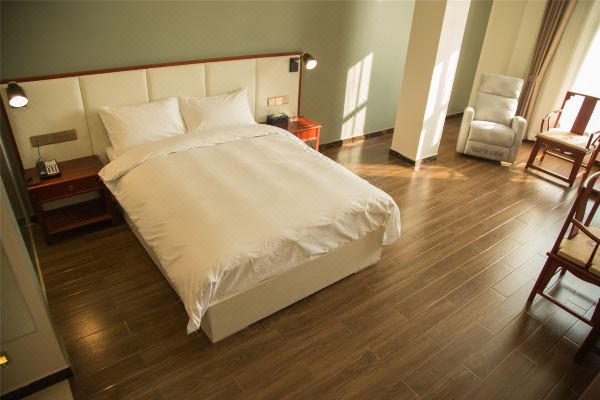 Superior Hotel (Anping Shenggu Anman)