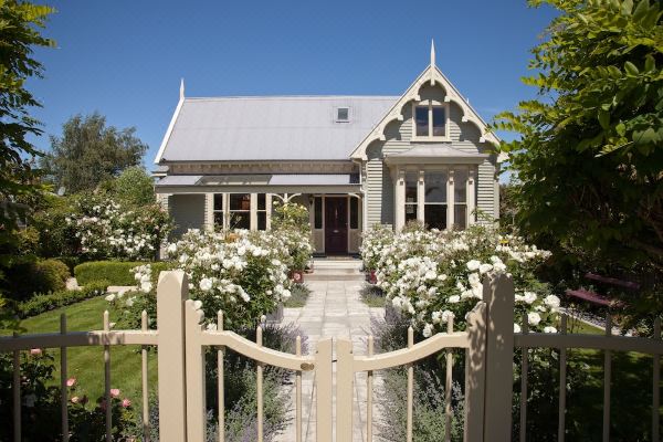 Lilac Rose Boutique Bed and Breakfast