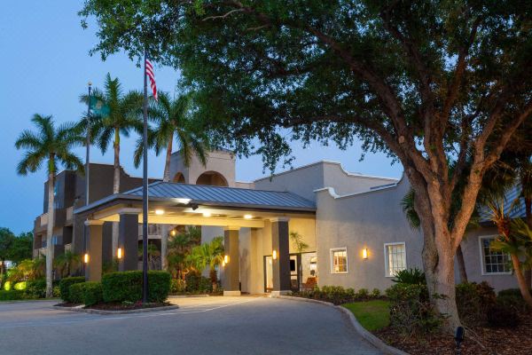 La Quinta by Wyndham Ft. Myers - Sanibel Gateway