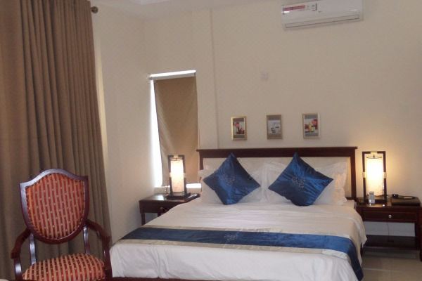 RightGate Hotel