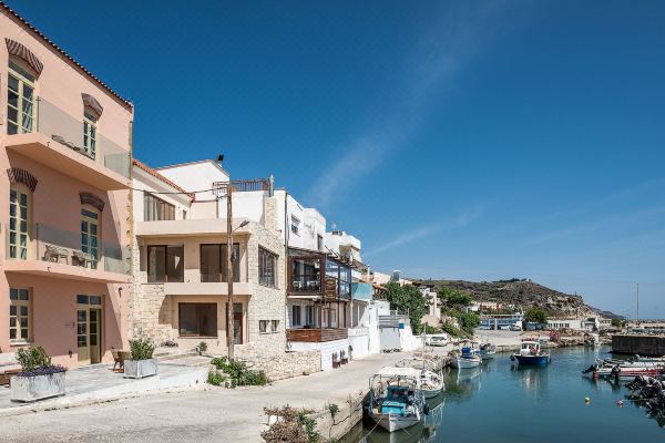 Avra Kolymbari Harbour Apartments