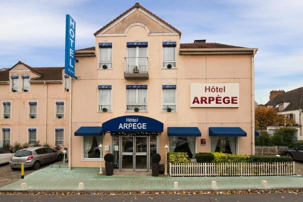 Kyriad Direct Arpajon