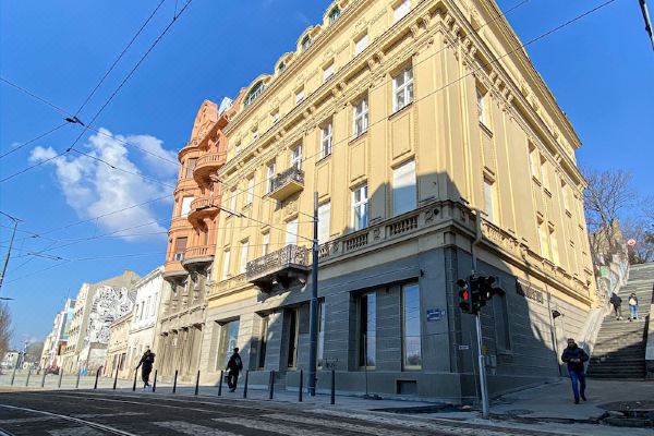 K43 Rooms and Apartments