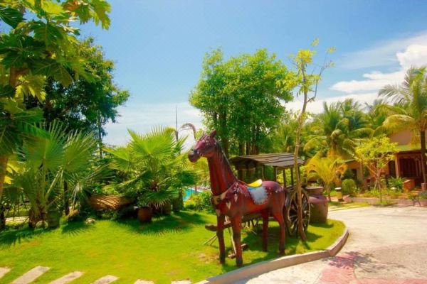 Phu Van Resort & Spa