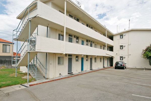 Malibu Apartments - Perth