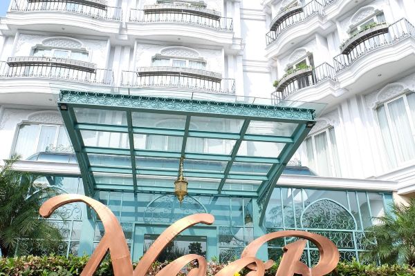 Noor Hotel