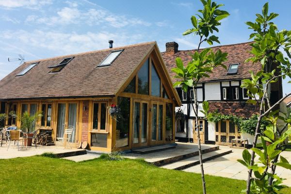 Heathrow Cottages B&B