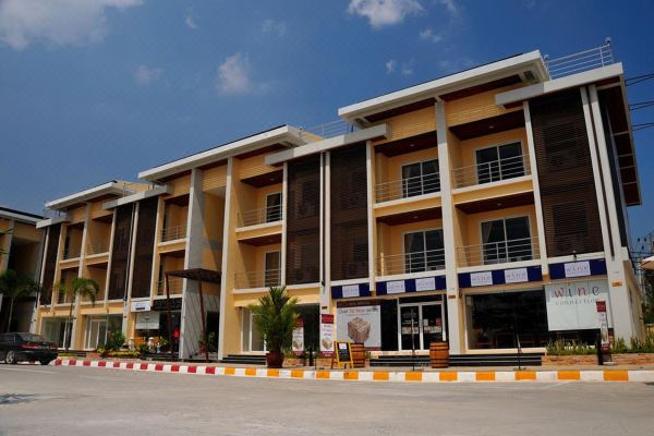 Boonjumnong Modern Apartment