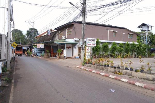 Thongphaphum Place