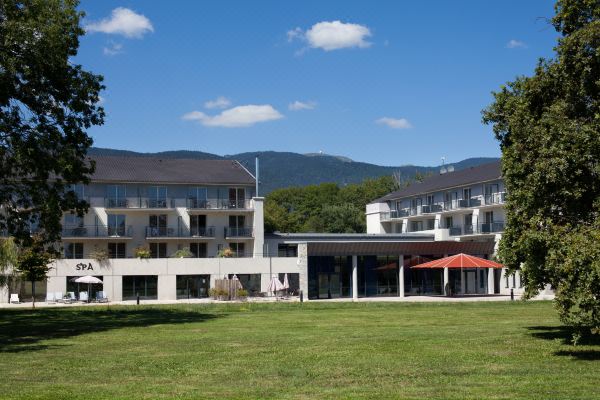 Hôtel Résidence & Spa Vacances Bleues Villa du Lac