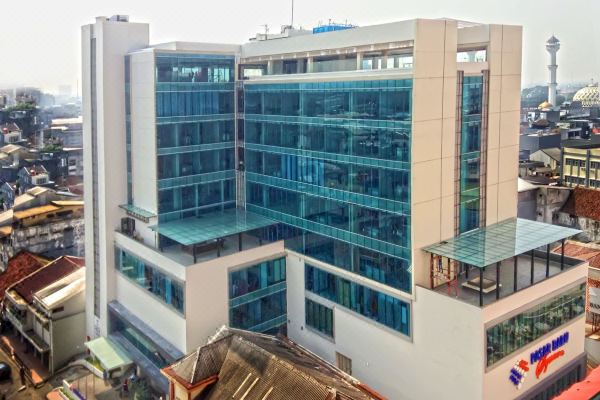 Pasar Baru Square Hotel Bandung Powered by Archipelago