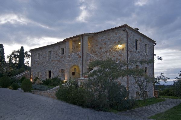 Klymeni Traditional Homes