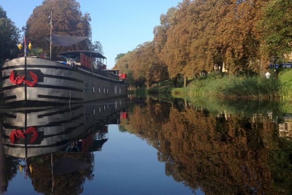L'aparté Péniche Orphée