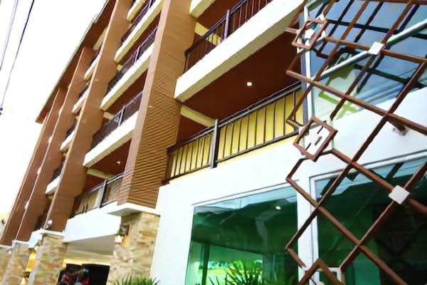 The Icon Place at Nurn Plub Wan