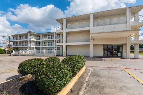 OYO Hotel Houston Humble IAH Airport Hwy 59