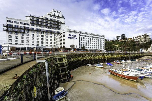 The Grand Burstin Hotel