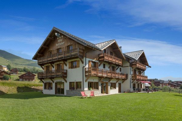 Chalet-Hôtel le Beausoleil, the Originals Relais (Hotel-Chalet de Tradition)