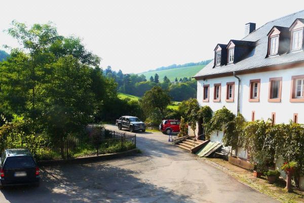 Hotel Und Weingut Karlsmühle