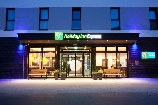 Holiday Inn Express Frankfurt Airport - Raunheim, an IHG Hotel