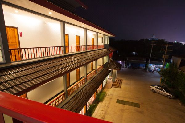 Soontree House