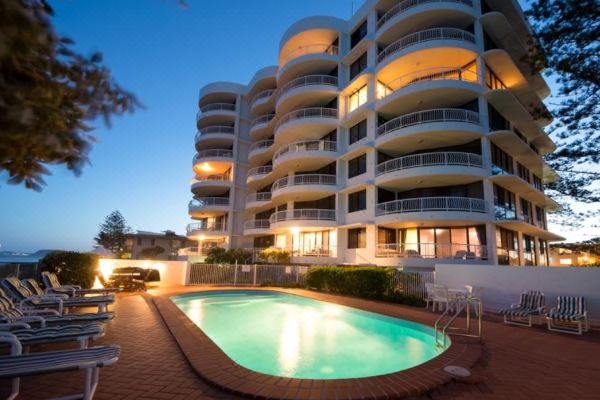 Albatross North Apartments
