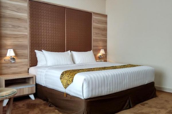 Grand Royal Denai Hotel