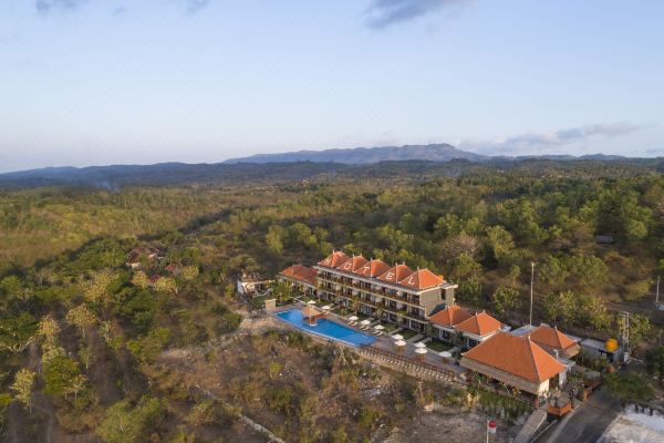 Semabu Hills Hotel Nusa Penida