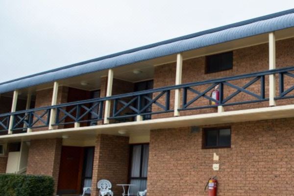 Parkway Motel