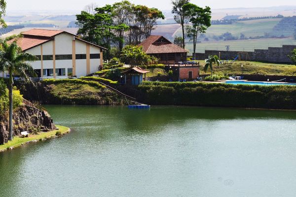 Hotel Lago Das Pedras