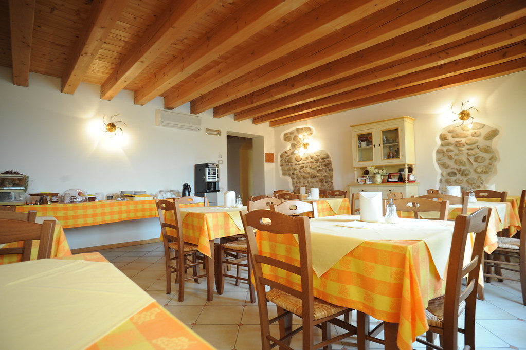 Holiday rentals Sona