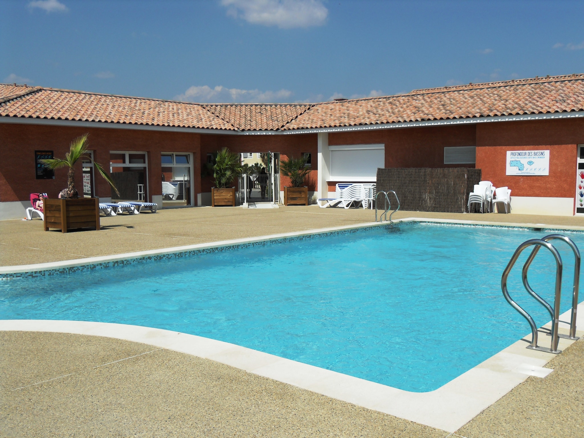 Semi-detached home 500 m. from the center of Colombiers