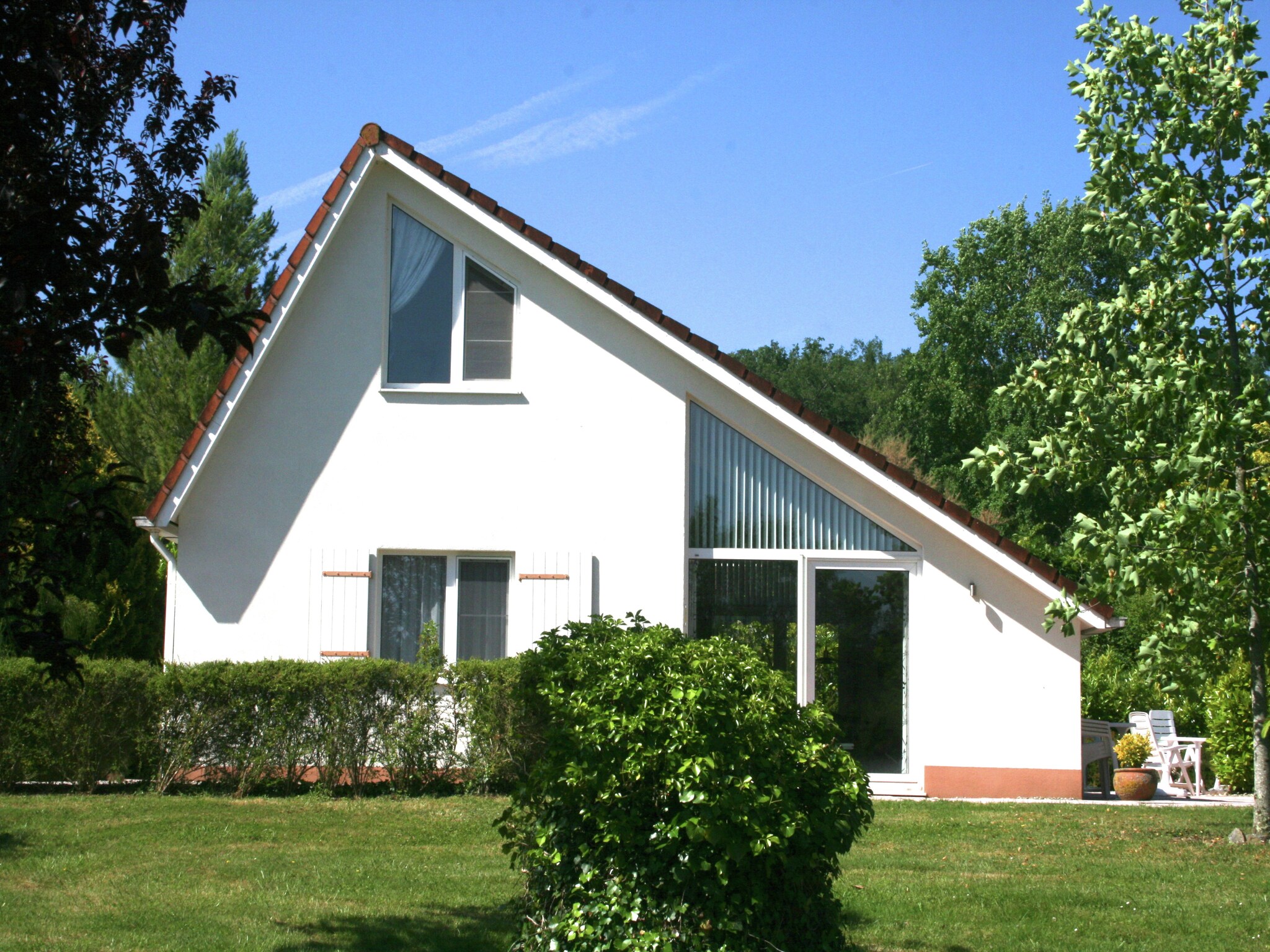 Comfortable home with terrace in a pleasant holiday village