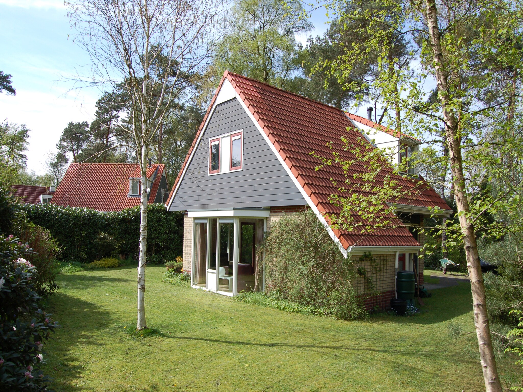 Cozy holiday home with garden, near De Lemelerberg