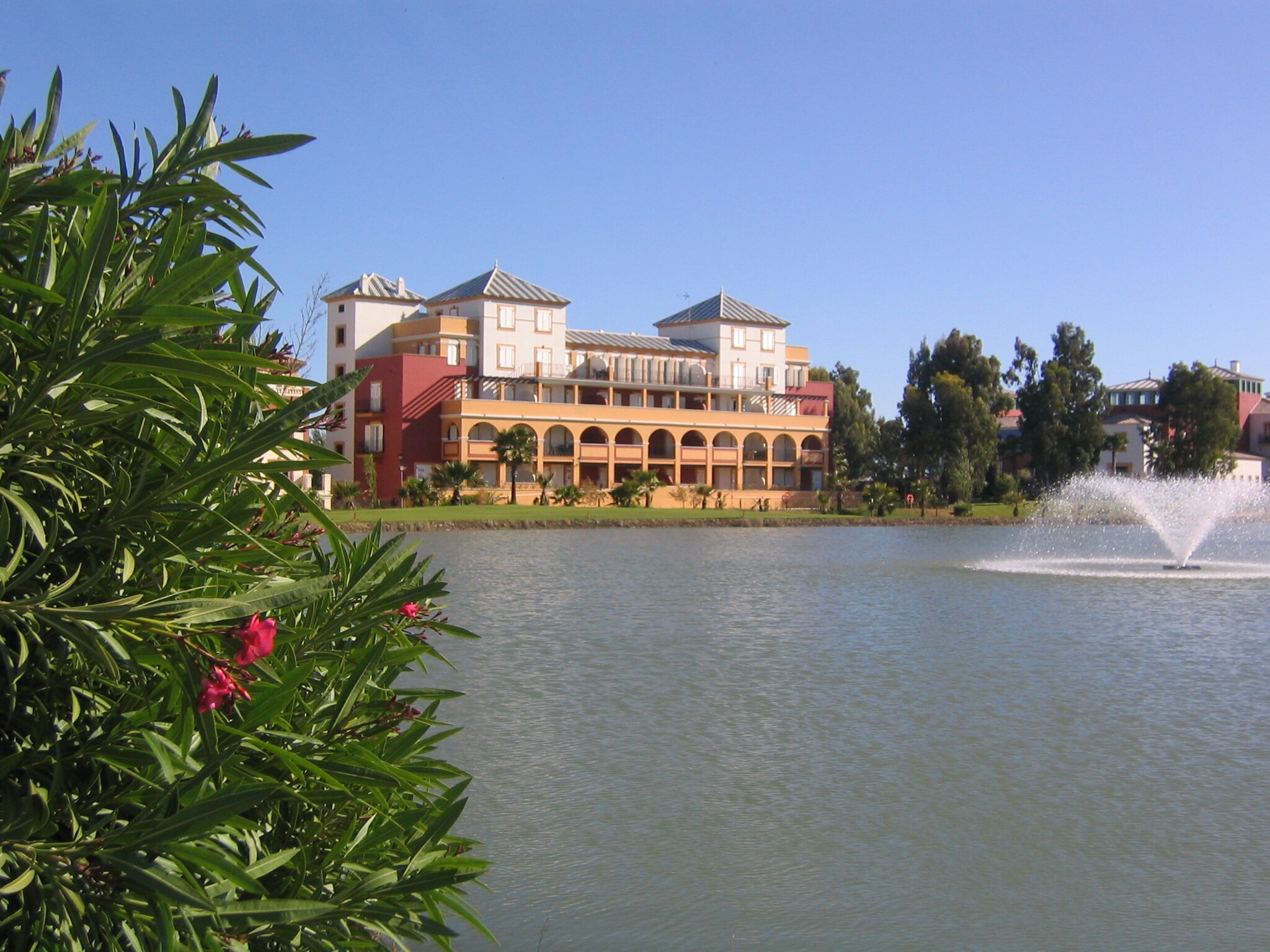 Comfortably furnished apartment situated on the peninsula Isla Canela