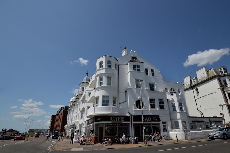 Apartment for 3 persons in Bexhill-on-sea, England (South coast of England)<BR>2 bedrooms, 1 bathroom2