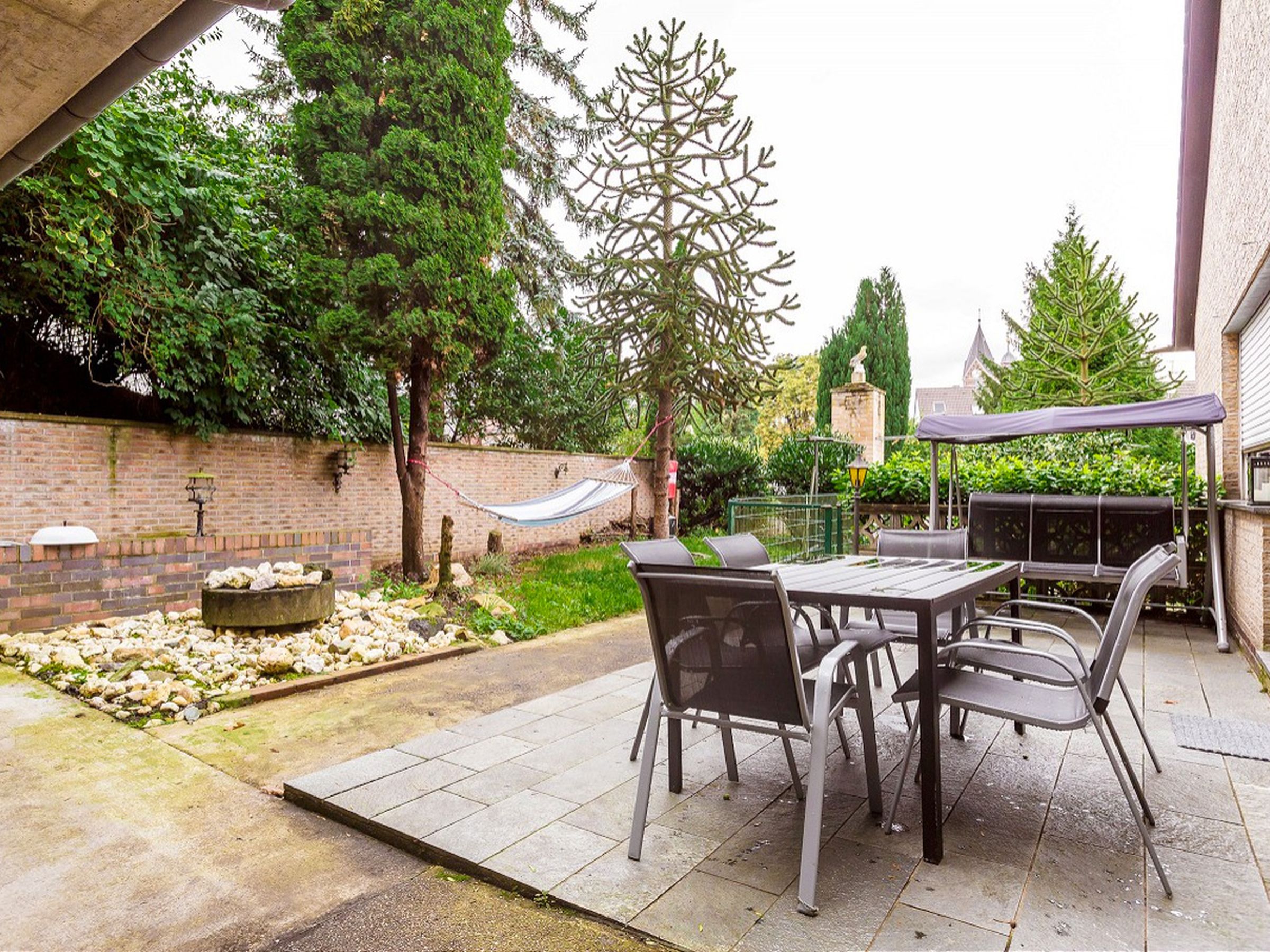 Apartment for 8 persons in Hürth, North Rhine-Westphalia (Cologne and the surrounding area)<BR>5 bedm2
