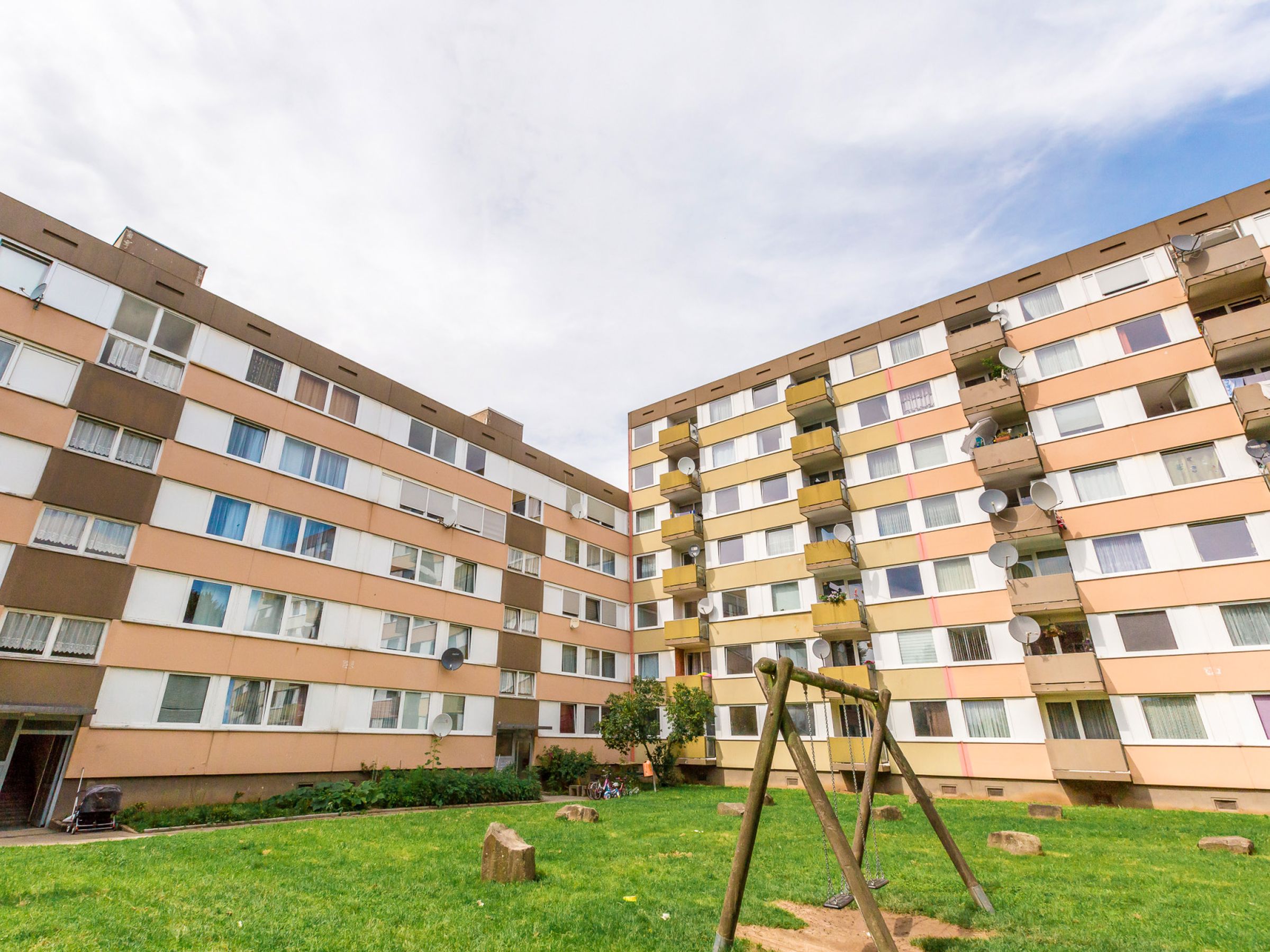 Apartment for 6 persons in Dormagen, Lower Rhine<BR>3 bedrooms, TV, dishwasher, washing machinem2