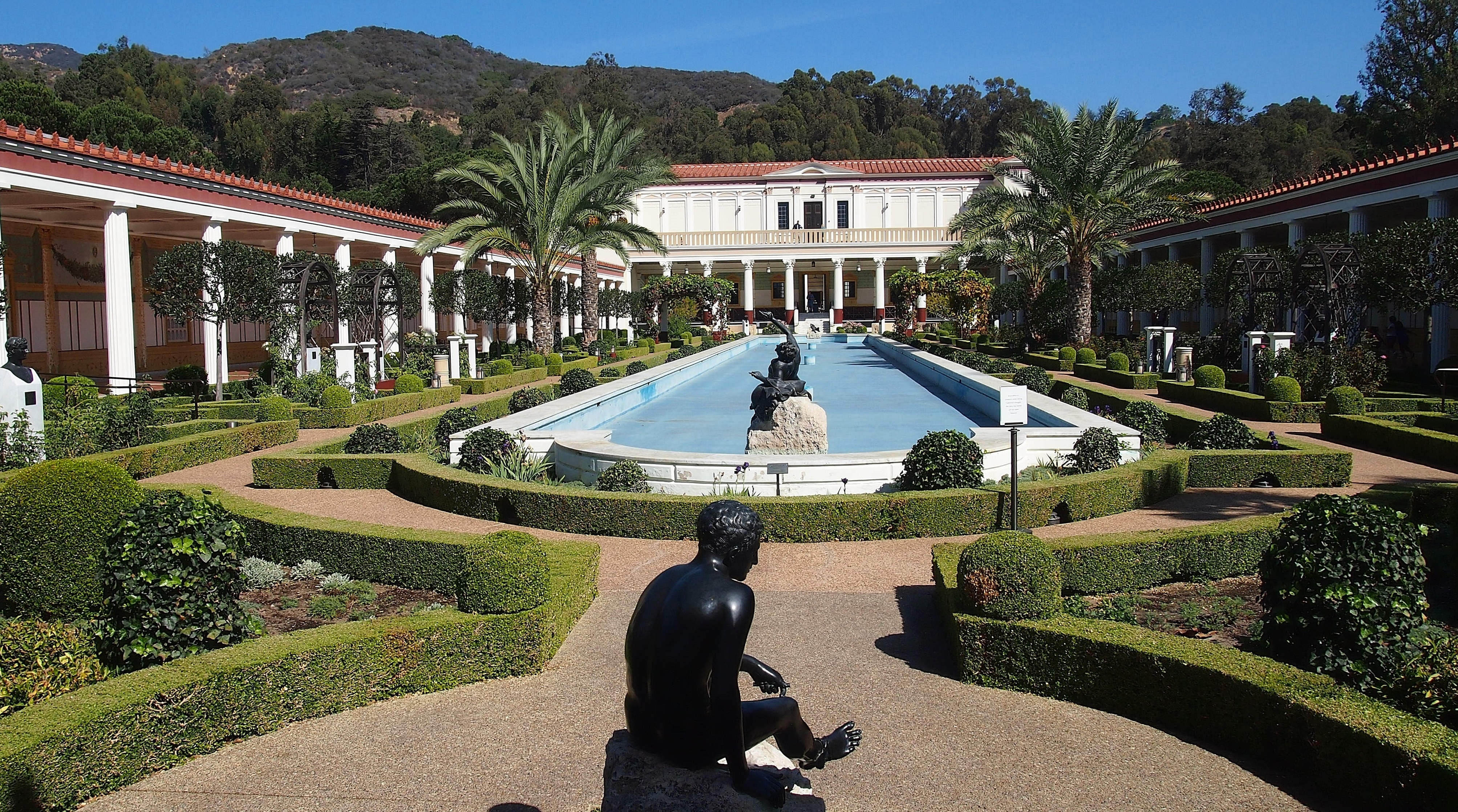 Holiday rentals Bell Gardens