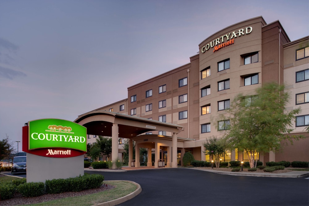 Courtyard by Marriott Bristol